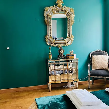 Principe Real With Jacuzzi Daire *