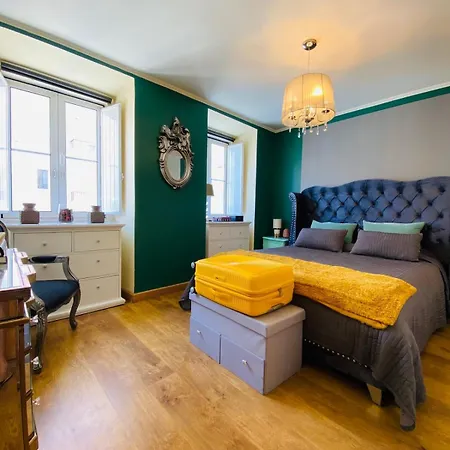 Principe Real With Jacuzzi Daire